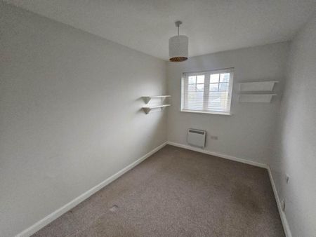 2 bedroom terraced house to rent - Photo 2