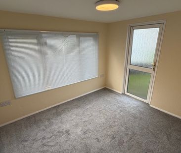 Park Homes, Mexborough - Photo 3