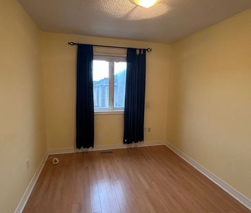 For Lease - 145 Sunway Square, Markham, Ontario - Photo 1