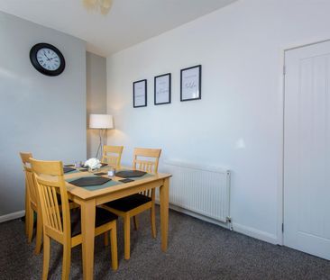 2 bedroom House To Let - Photo 3