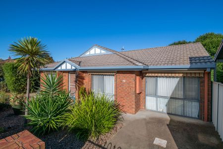 40 Dunkirk Avenue, Shepparton VIC 3630 - Photo 4