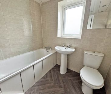 Milnrow Road, Shaw - Photo 4