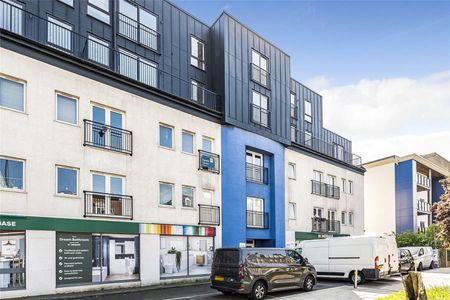 New Zealand Avenue, Walton On Thames, Surrey, KT12 - Photo 2