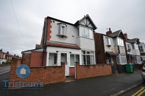 6 bed Semi-Detached House for Rent - Photo 1