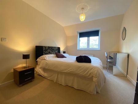 Glade Court, Harefield Road, Uxbridge, UB8 - Photo 3