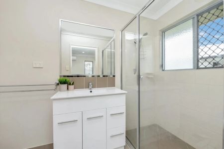 Convenience meets Comfort - Photo 5