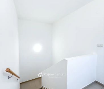 Pronájem cihlového bytu 2+kk, 38 m - Photo 6
