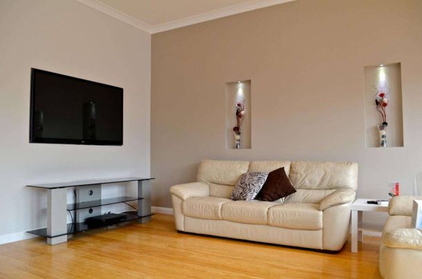 FULLY FURNISHED - UNAVAILABLE UNTIL JANUARY 2019 - Photo 1