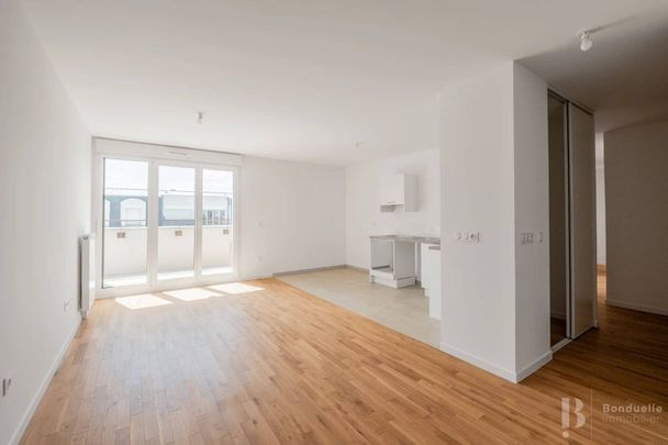 Rental Apartment Saint-Cyr-l'École - Photo 1