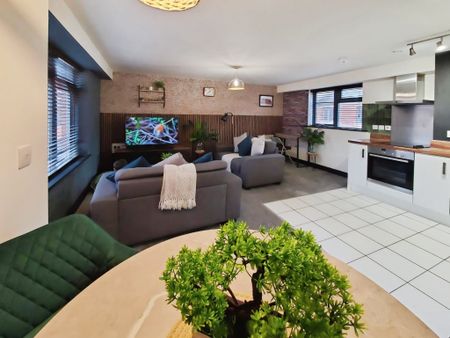 Affordable Luxury Living, one-bedroom apartment in Birmingham - Photo 5