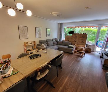 Sackgassenlage: 2,5-Zi.-Wohnung mit Terrasse und Stellplatz in Lübe... - Photo 2