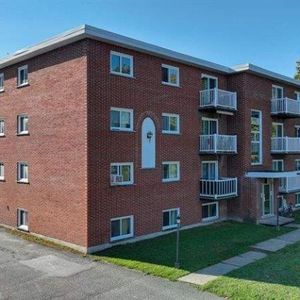 3 CH - 1 SDB - Granby - $1,450 /mo - Photo 2