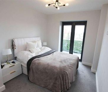 London Road, Hadleigh, Benfleet, Essex, SS7 - Photo 4