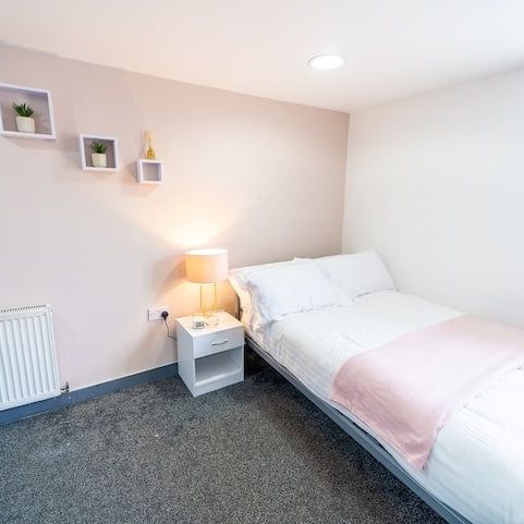 Studio Flat, Birmingham, B29 - Photo 1