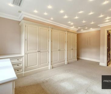 6 bedroom detached house to rent - Photo 4