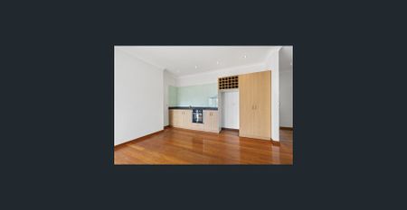 NEW YORK STYLE LIVING - Photo 2