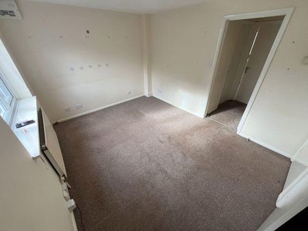 1 bedroom ground floor flat to rent - Photo 5