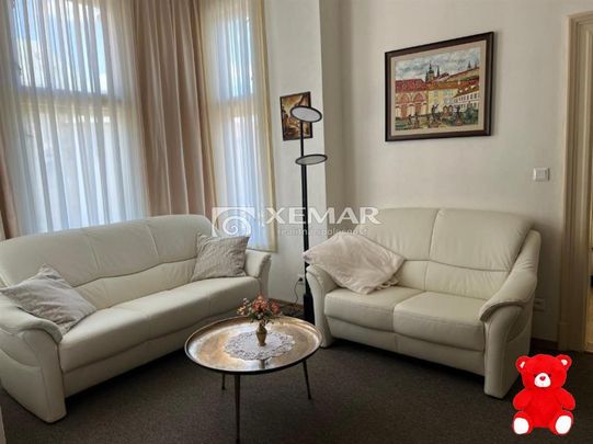 PRENÁJOM 3 izbový byt na námestí Banská Bystrica - Fotografia 1