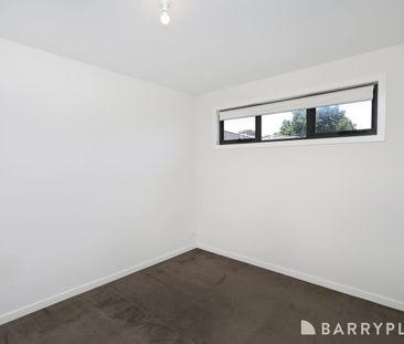 Modern Style Meets Prime Braybrook Location - Photo 5