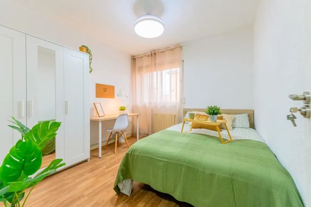 Calle Doña Romera, Getafe, Community of Madrid 28901 - Photo 1