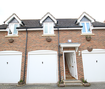 2 Bedroom Detached Apartment in Bromley - Photo 1