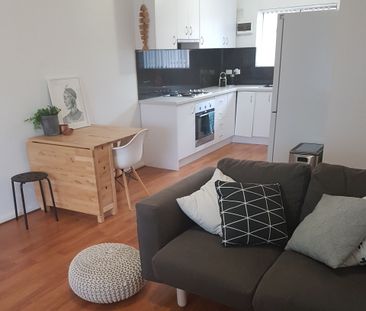Charming 2-Bedroom Home in Camden Park - Photo 4