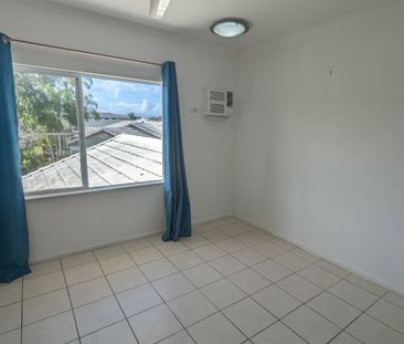 SPACI OUS TOWNHOUSE!!!! - Photo 3