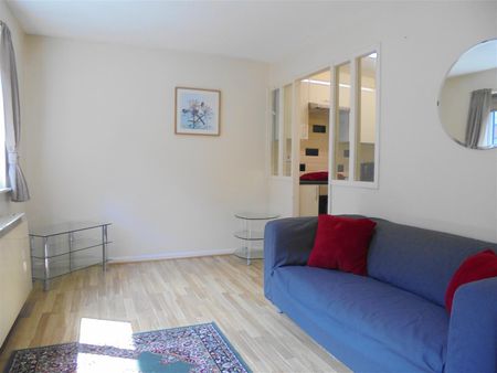 Chantrell Court, Leeds, LS2 7HA - Photo 2