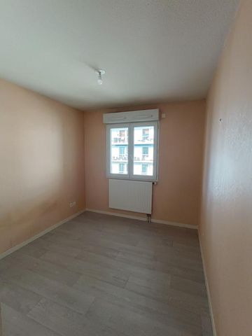 Location Appartement 2 pièces 47m² CHAMBERY 73000 - Photo 4