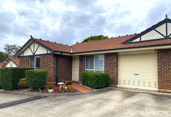 COZY TWO BEDROOM VILLA IN A QUIET LOCATION! CLOSE TO ALL INGLEBURN AMENITIES! - Photo 1