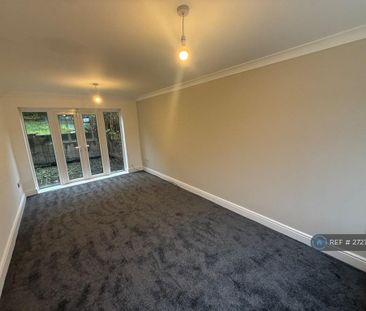 2 bedroom semi-detached house to rent - Photo 2