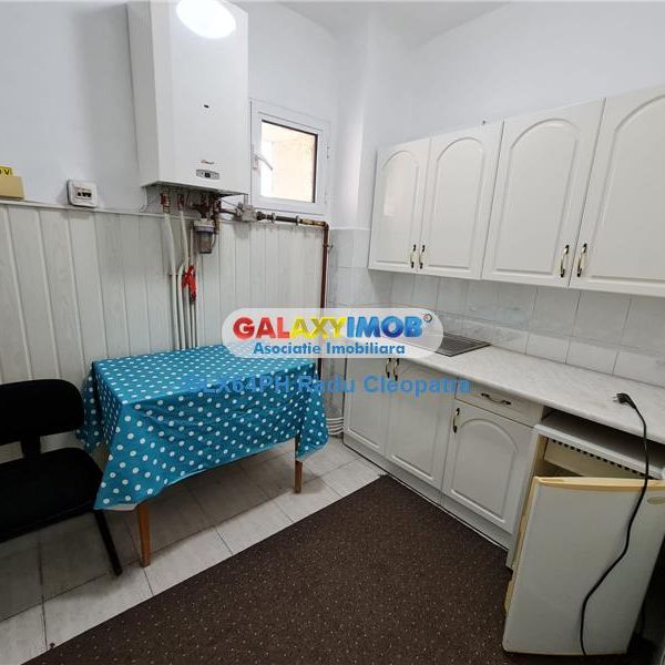 Inchiriere apartament 3 camere, Ploiesti, zona ultracentrala - Photo 1