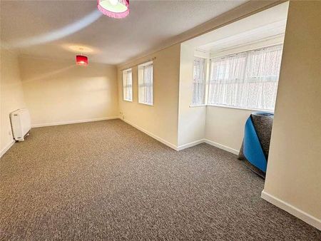 Slade Road, Ryde, Isle Of Wight, PO33 - Photo 4