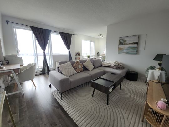 Condo moderne d’une chambre à coucher, offert en location semi-meublée ! - Photo 1