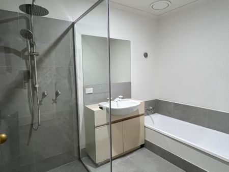 In the Heart of Carlton - Photo 5