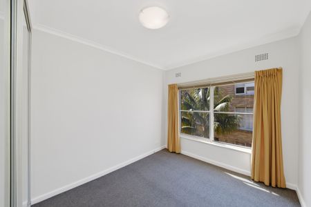 Delightful One Bedroom In The Heart Of Mosman - Photo 3
