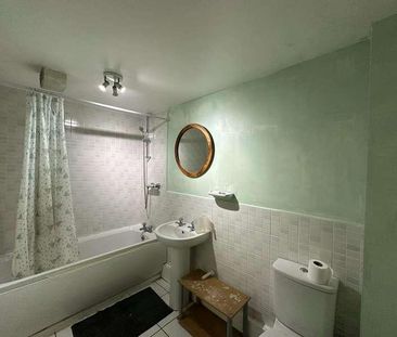 Apartment At, Sandycroft Avenue, Manchester, M22 - Photo 5