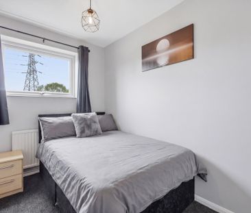 One-Bedroom House share - Photo 3