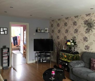 Price £1,125 pcm - Under Offer - Photo 6