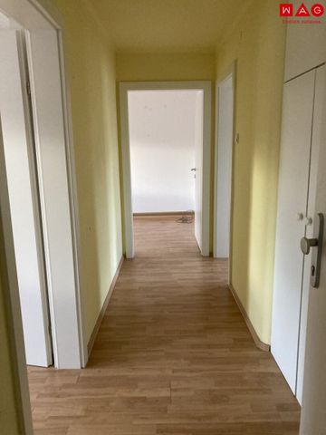 Gemütliche 2-Zimmer-Wohnung mit flexibler Raumaufteilung in naturnaher Lage verspricht hervorragende Wohnqualität mit einer perfekten Infrastruktur! Ab sofort verfügbar und frisch renoviert! Sichern Sie sich jetzt Ihren Besichtigungstermin! - Photo 3