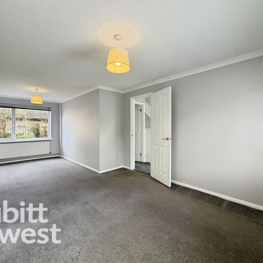 3 bedroom semi-detached house to rent - Photo 1