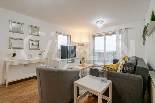 The Waterfront, Openshaw, Manchester - Photo 1