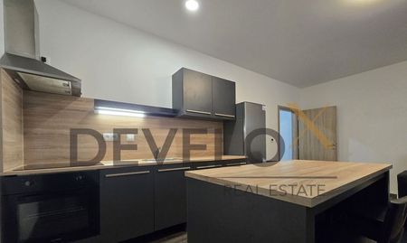 *EXKLUZÍVNE* Na prenájom novostavba 2izb.bytu s vlastnou predzáhradkou, terasou a parkovacím miestom v Malackách - Photo 4
