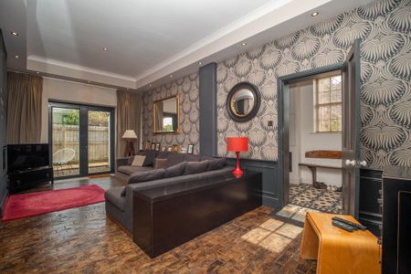 3 bedroom detached house to rent - Photo 2