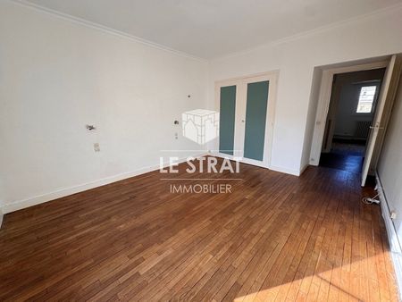 Location Appartement 4 pièces 118m² - Photo 3