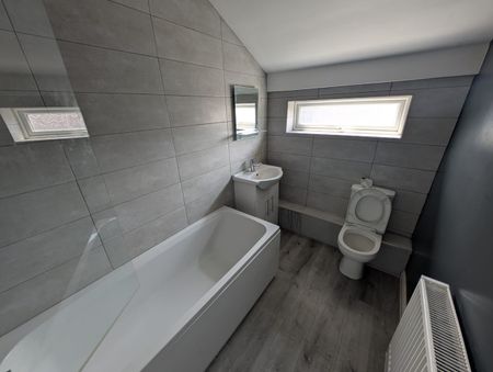 1 Bed Flat, Irvine Terrace, CH62 - Photo 5