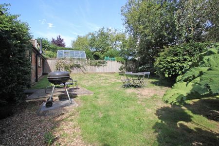 2 bedroom bungalow to rent - Photo 4