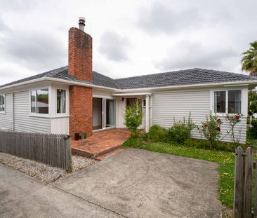 12 Norman Rd, Titirangi - Photo 2