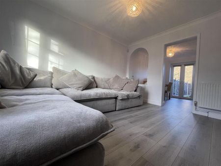 3 bedroom terraced house to rent - Photo 2