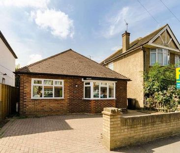 Tolworth Park Road, Surbiton, KT6 - Photo 3